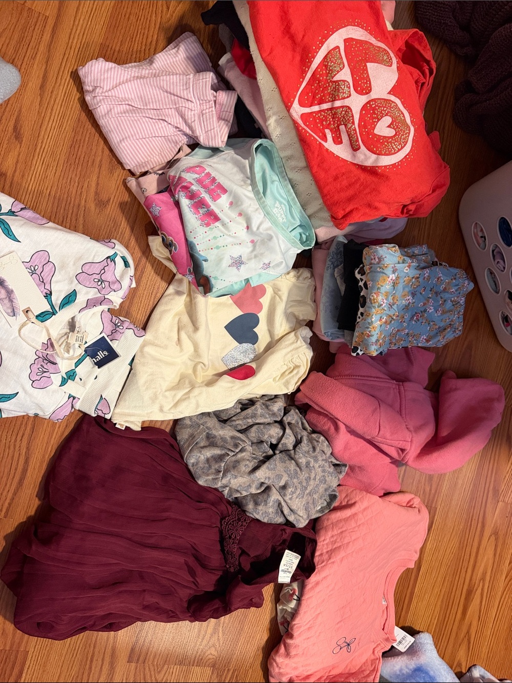 Girls 5/5t clothes
